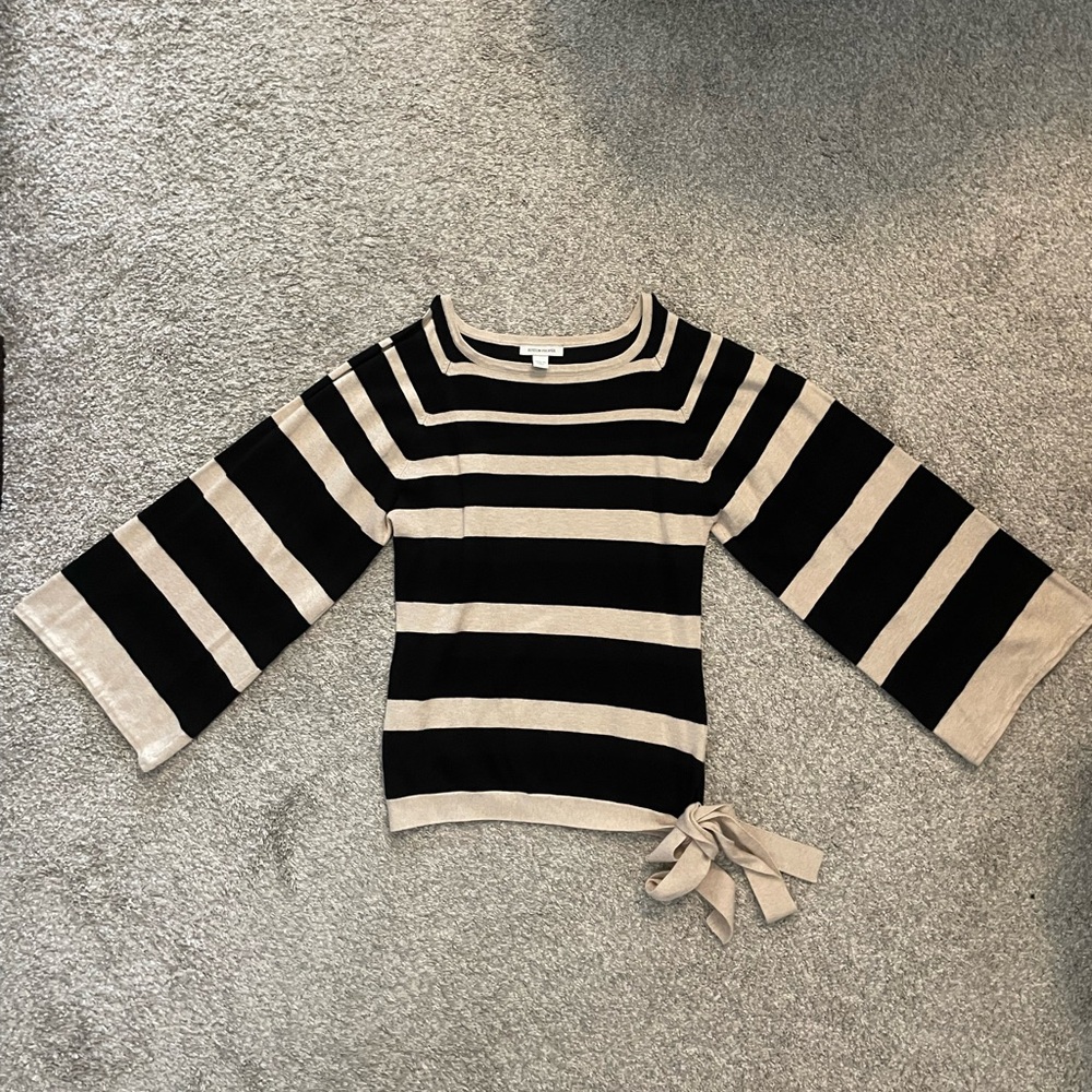 Bell Sleeve, Open Shoulder Top